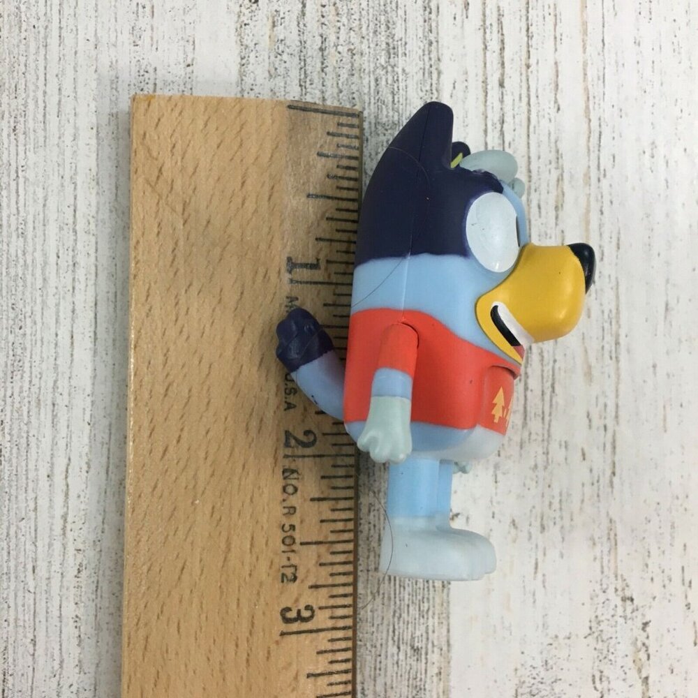 Bluey and Bingo Figure LOT Christmas Sweaters Holiday Big Smiles Blue NEW - Picture 8 of 15
